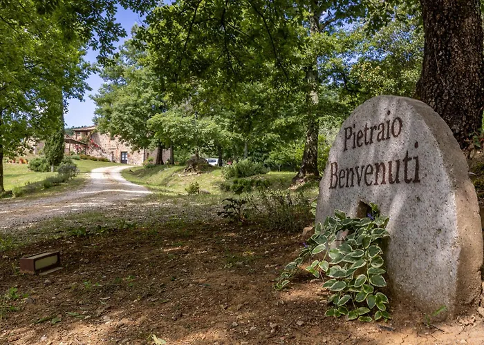 Pietraio Alojamento de Acomodação e Pequeno-almoço 4*